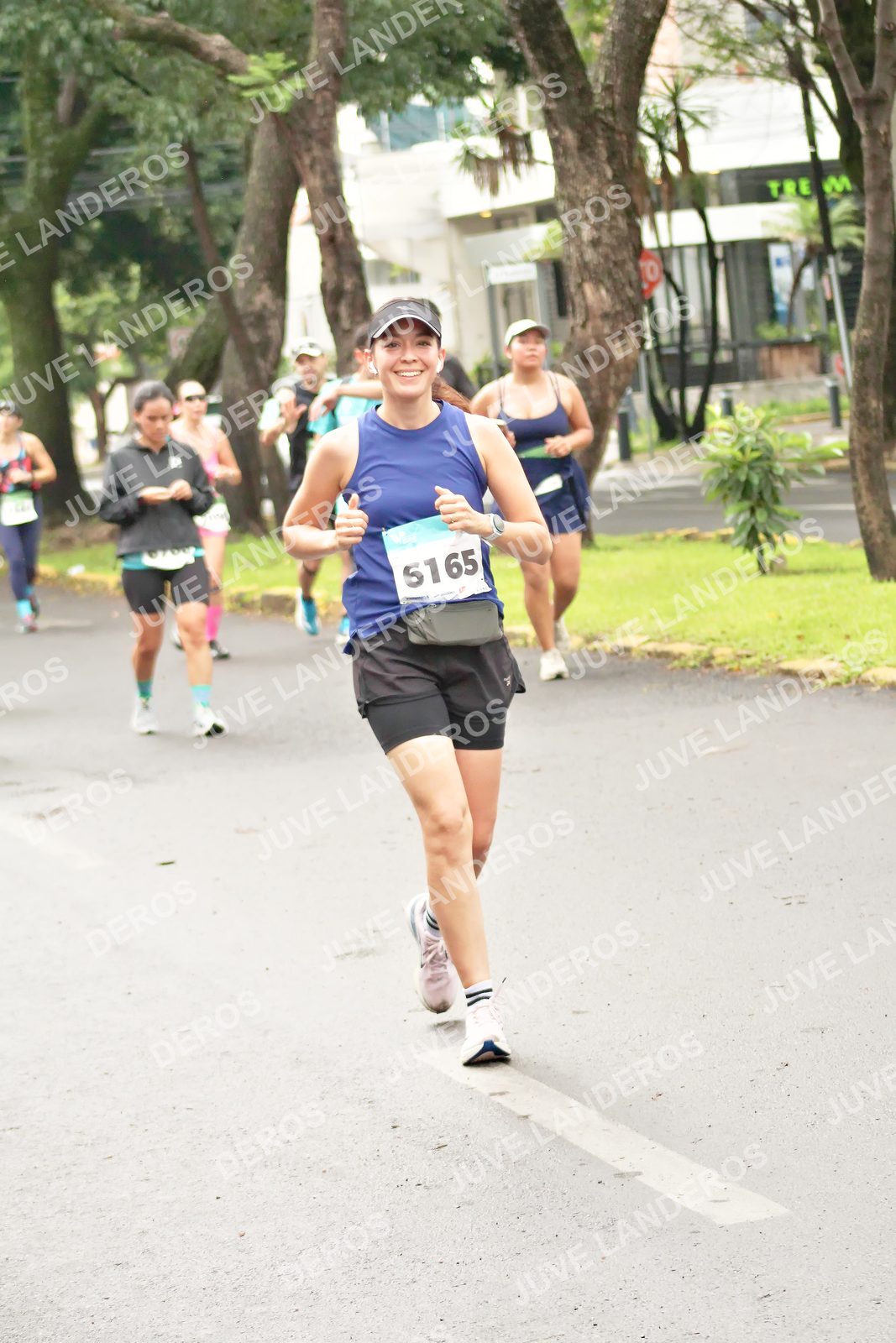 Foto del MEDIO MARATÓN ATLAS en Av. Patria, frente al Parque El Polvorín, Zapopan a las 08:50