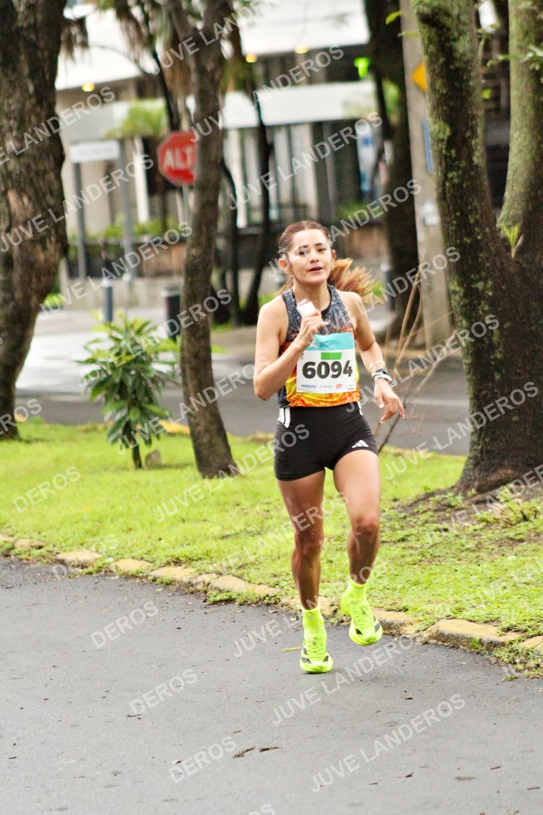 Foto del MEDIO MARATÓN ATLAS en Av. Patria, frente al Parque El Polvorín, Zapopan a las 08:02 · dorsal 6094