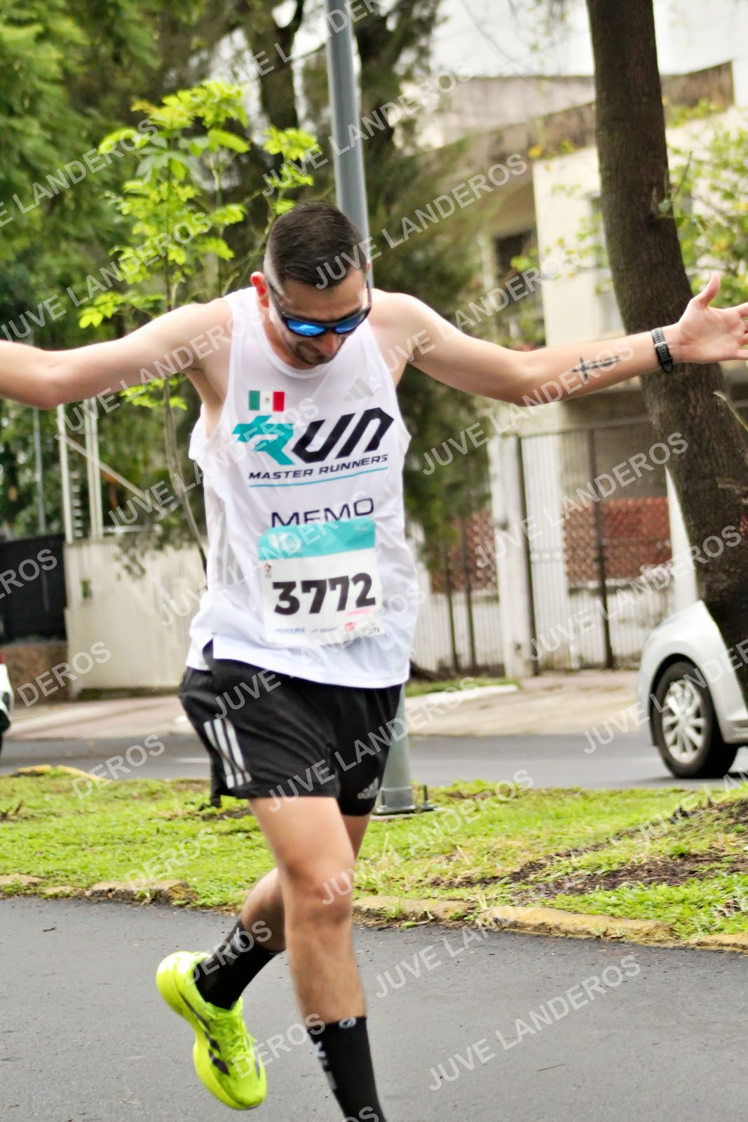 Foto del MEDIO MARATÓN ATLAS en Av. Patria, frente al Parque El Polvorín, Zapopan a las 08:11 · dorsal 3772