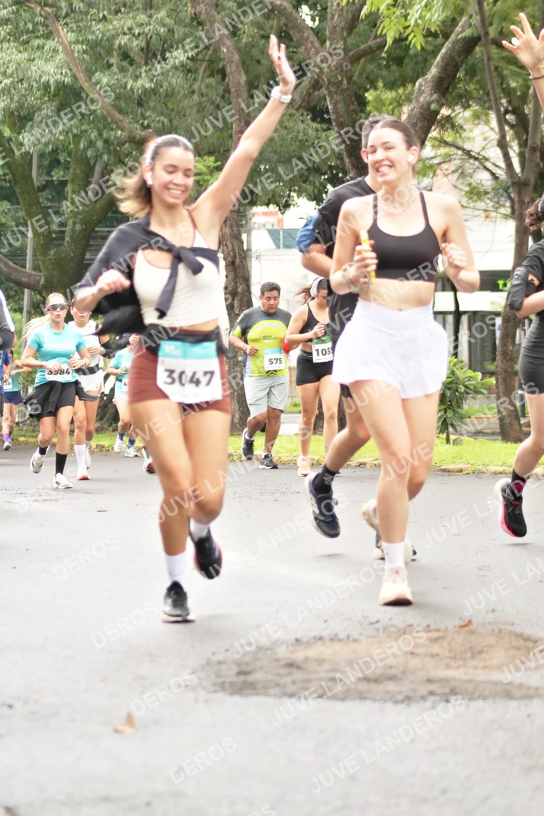 Foto del MEDIO MARATÓN ATLAS en Av. Patria, frente al Parque El Polvorín, Zapopan a las 08:40 · dorsal 3047, 575, 103