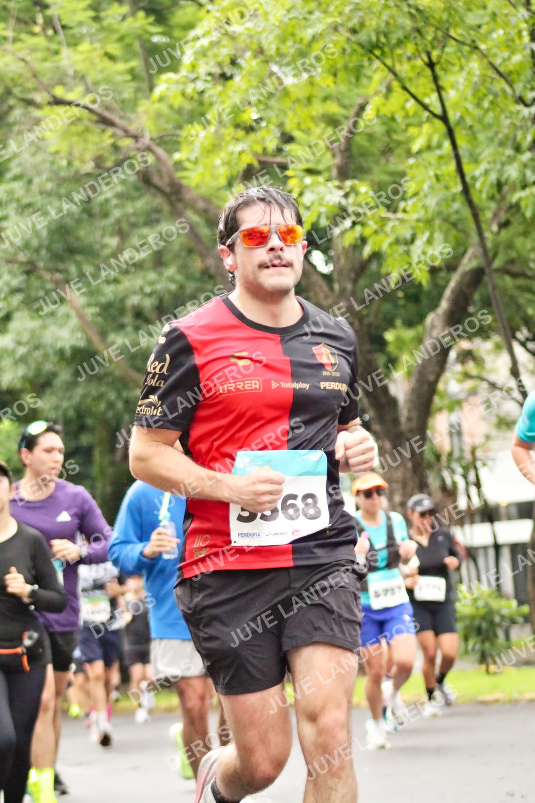 Foto del MEDIO MARATÓN ATLAS en Av. Patria, frente al Parque El Polvorín, Zapopan a las 08:26