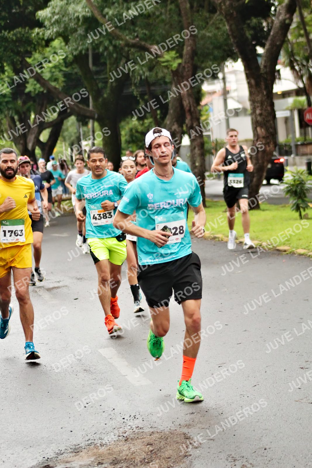 Foto del MEDIO MARATÓN ATLAS en Av. Patria, frente al Parque El Polvorín, Zapopan a las 08:15 · dorsal 1763, 4383, 28, 3326