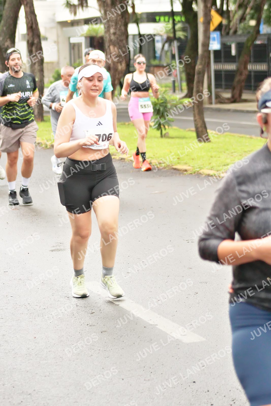 Foto del MEDIO MARATÓN ATLAS en Av. Patria, frente al Parque El Polvorín, Zapopan a las 08:50 · dorsal 706, 5534
