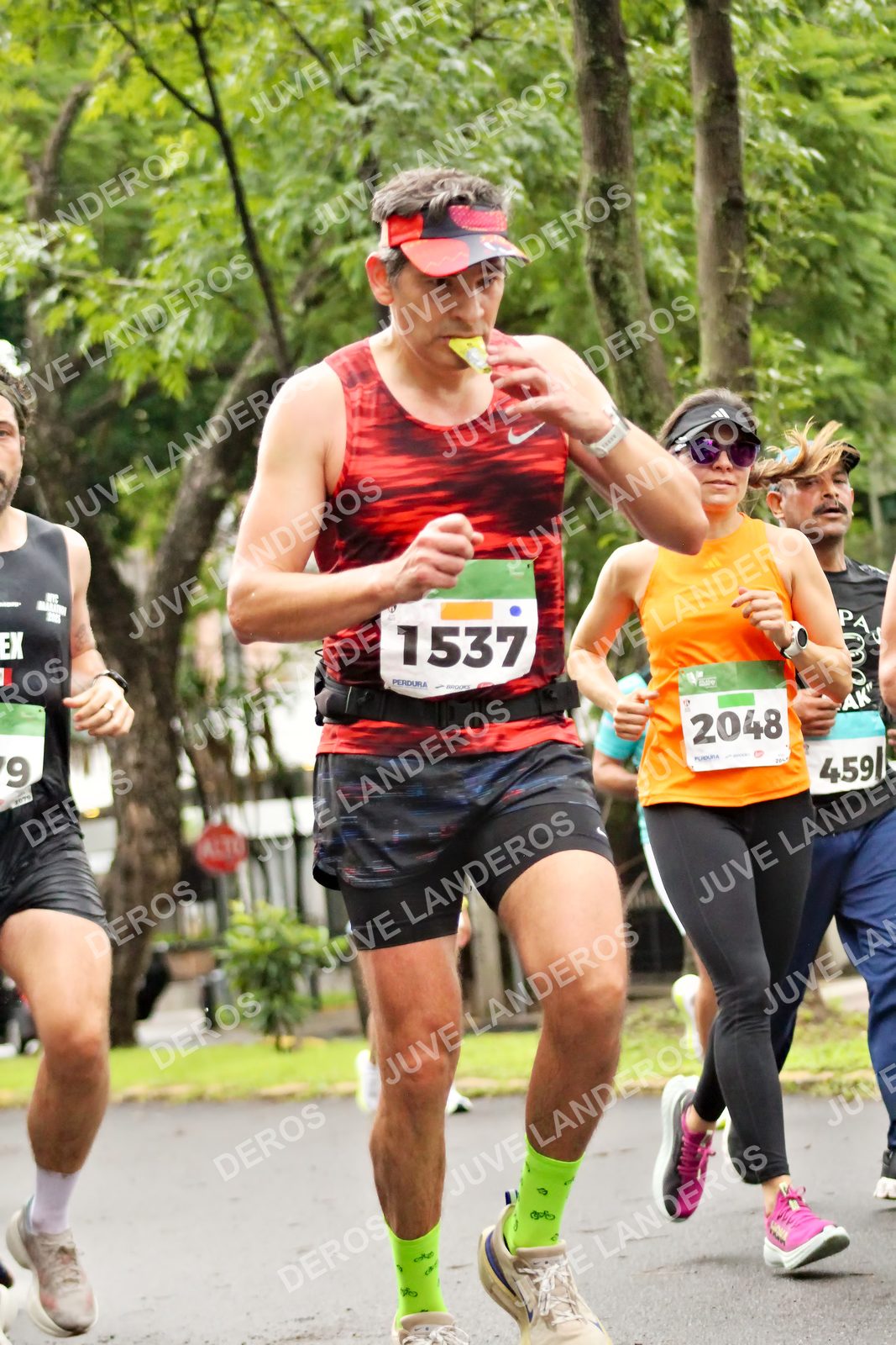 Foto del MEDIO MARATÓN ATLAS en Av. Patria, frente al Parque El Polvorín, Zapopan a las 08:22 · dorsal 2048, 1537, 9