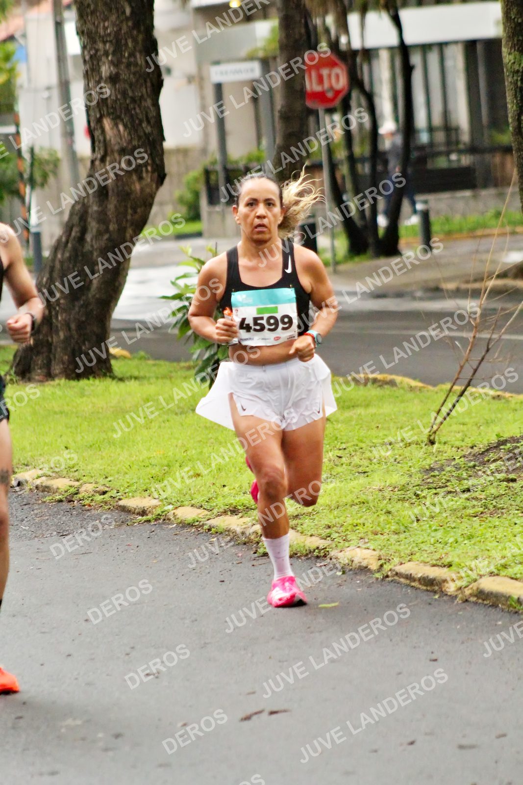 Foto del MEDIO MARATÓN ATLAS en Av. Patria, frente al Parque El Polvorín, Zapopan a las 08:02 · dorsal 4599