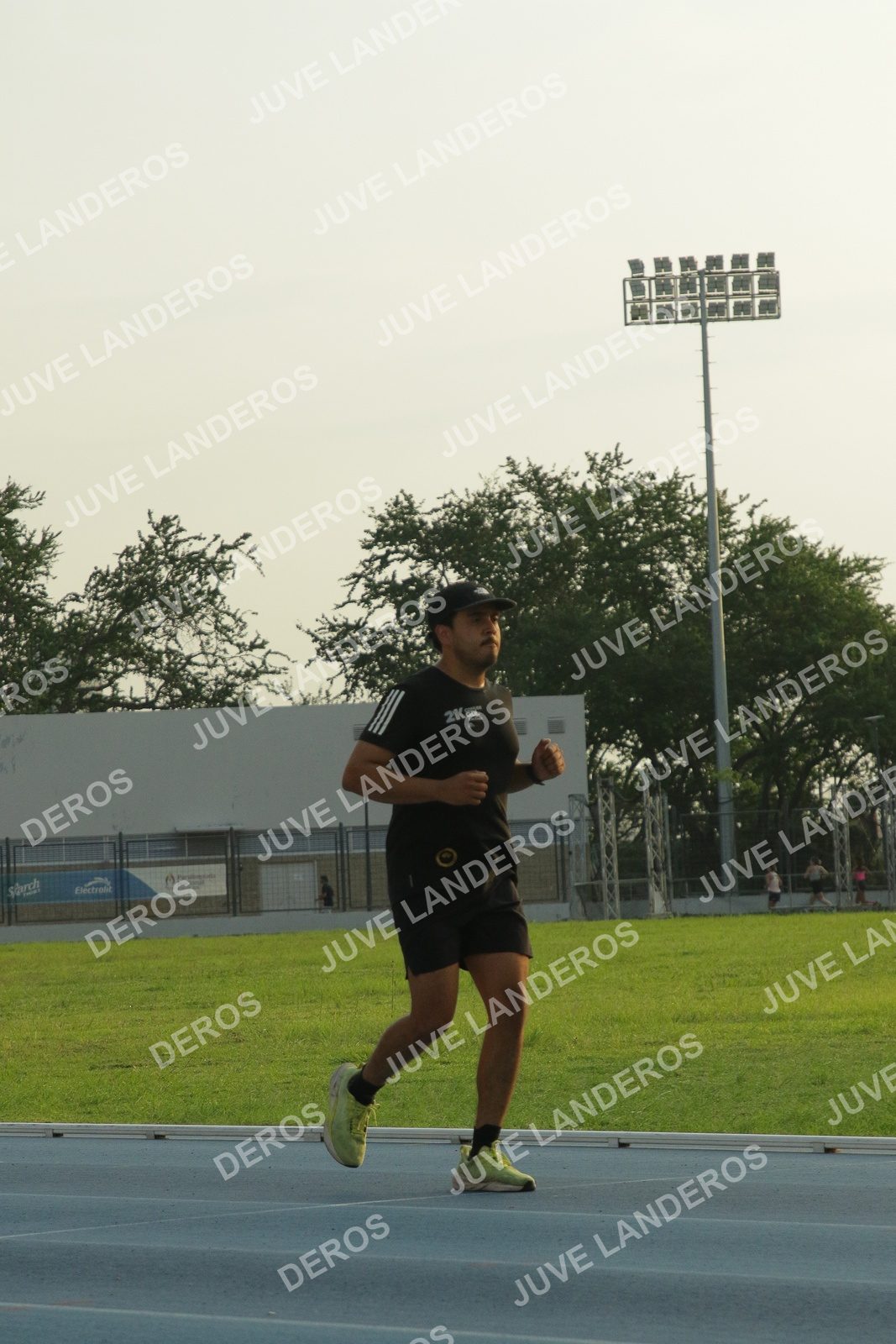 Foto de Pista Revolución 16 de octubre 2026 en Polideportivo CODE Revolución, Jalisco, zapopan a las 05:40