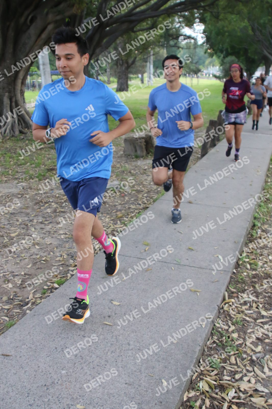 Foto de la Running & Brunching 🥐 Pancake Run en Lukas & Tomás — Av. Ecónomos 6150, Zapopan a las 07:33 · Recta intermedia