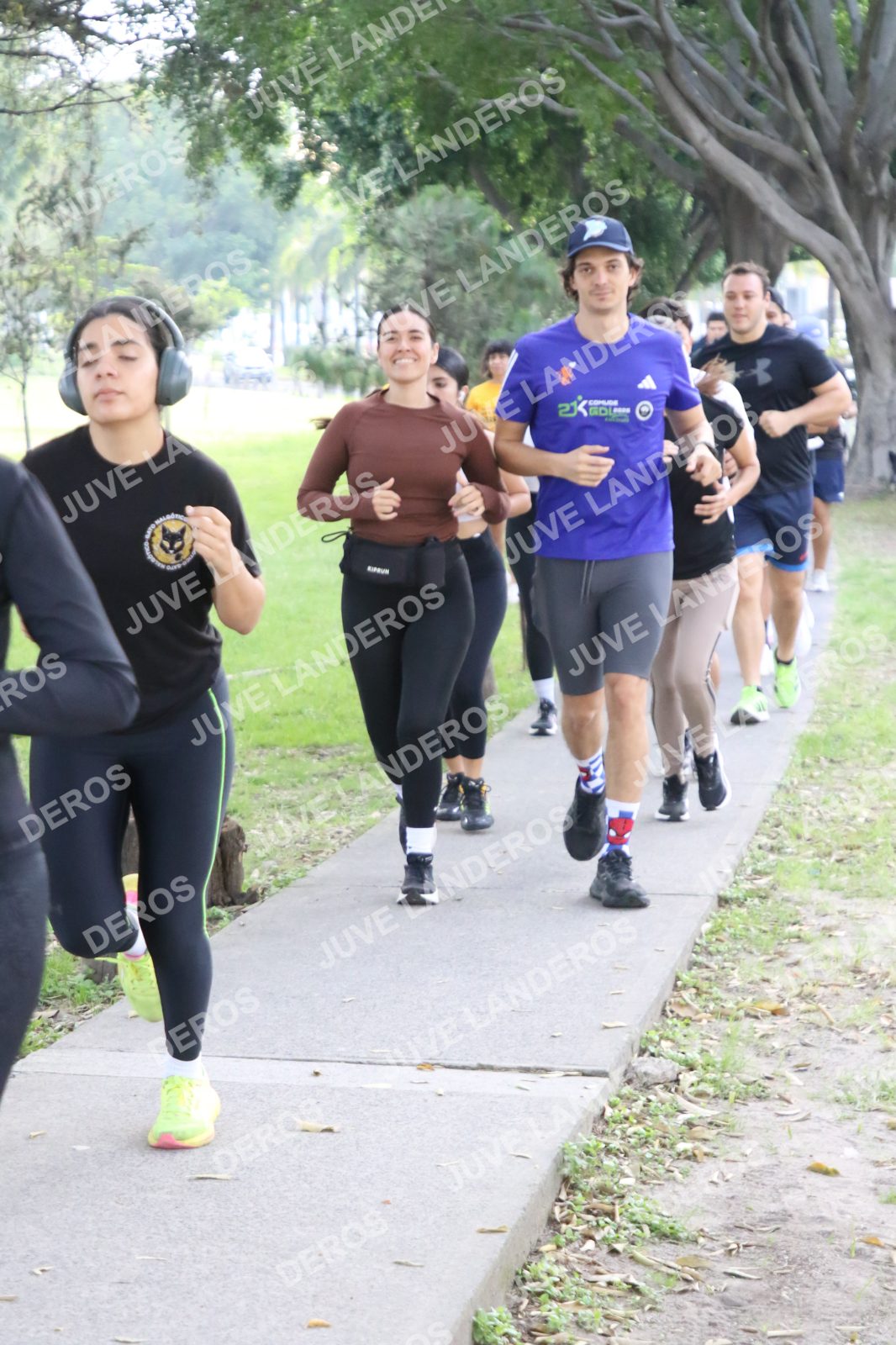 Foto de la Running & Brunching 🥐 Pancake Run en Lukas & Tomás — Av. Ecónomos 6150, Zapopan a las 07:36 · Recta intermedia