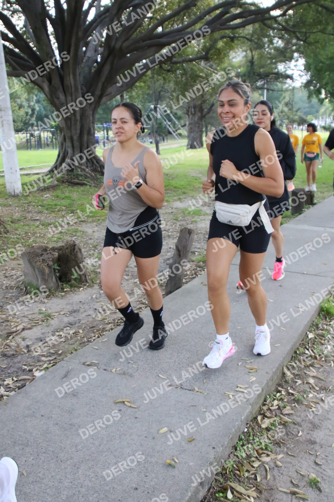 Foto de la Running & Brunching 🥐 Pancake Run en Lukas & Tomás — Av. Ecónomos 6150, Zapopan a las 07:36 · Recta intermedia