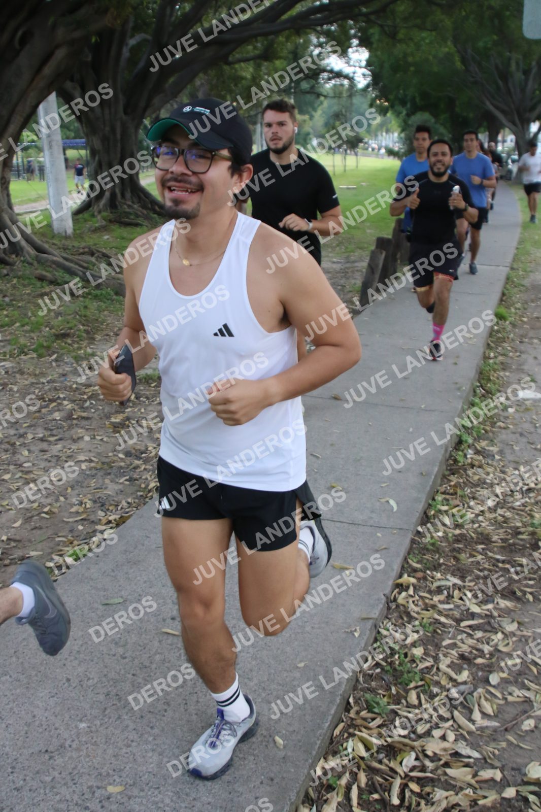 Foto de la Running & Brunching 🥐 Pancake Run en Lukas & Tomás — Av. Ecónomos 6150, Zapopan a las 07:33 · Recta intermedia