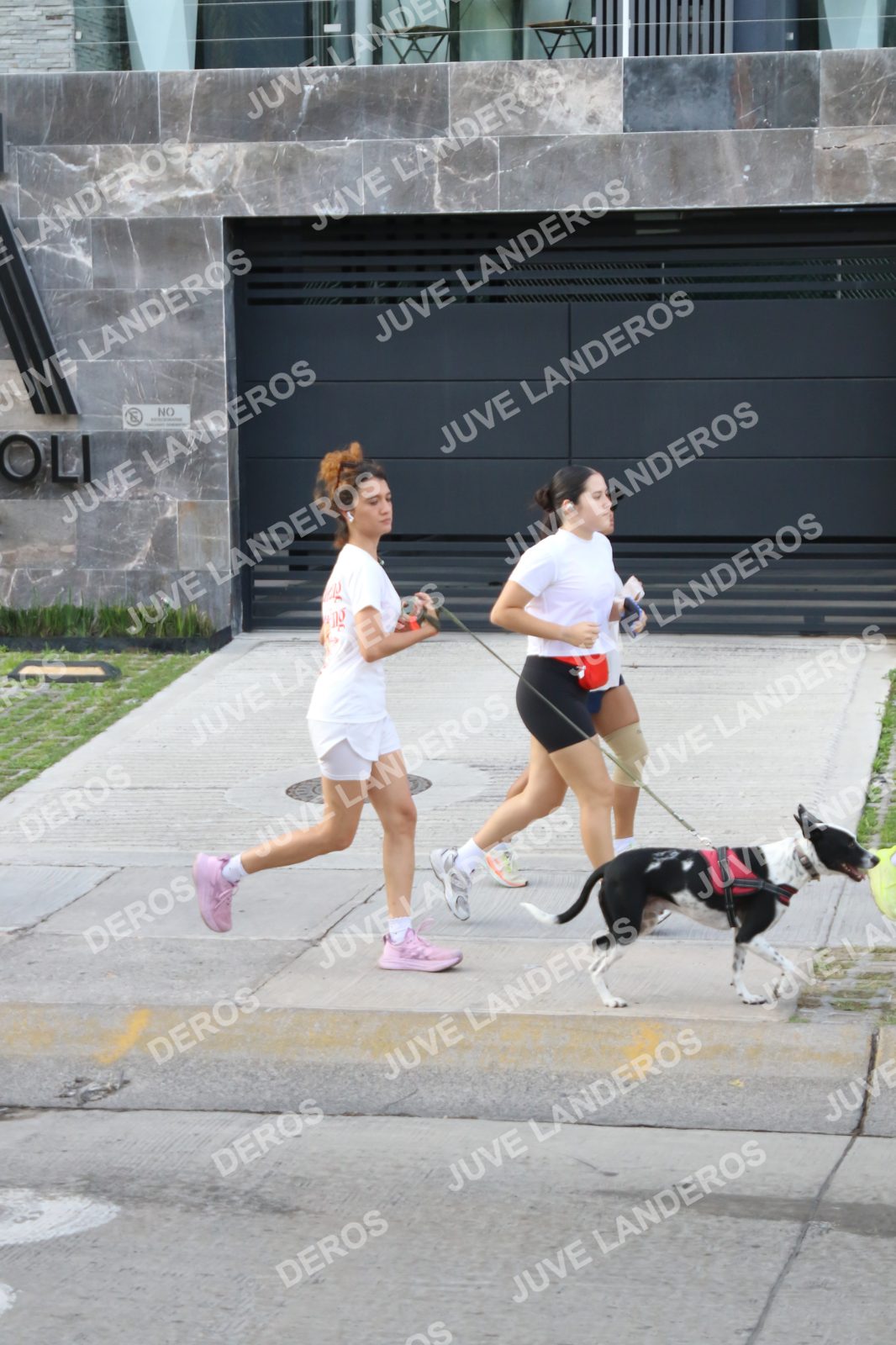 Foto de la Running & Brunching 🥐 Pancake Run en Lukas & Tomás — Av. Ecónomos 6150, Zapopan a las 07:37 · Recta intermedia