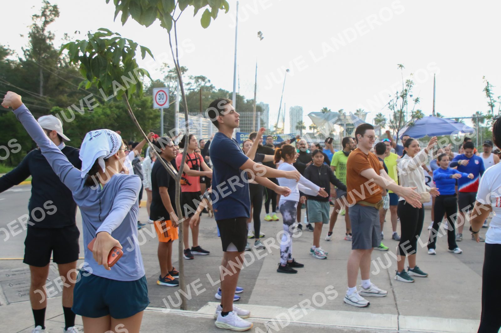 Foto de la Running & Brunching 🥐 Pancake Run en Lukas & Tomás — Av. Ecónomos 6150, Zapopan a las 07:21 · Recta intermedia