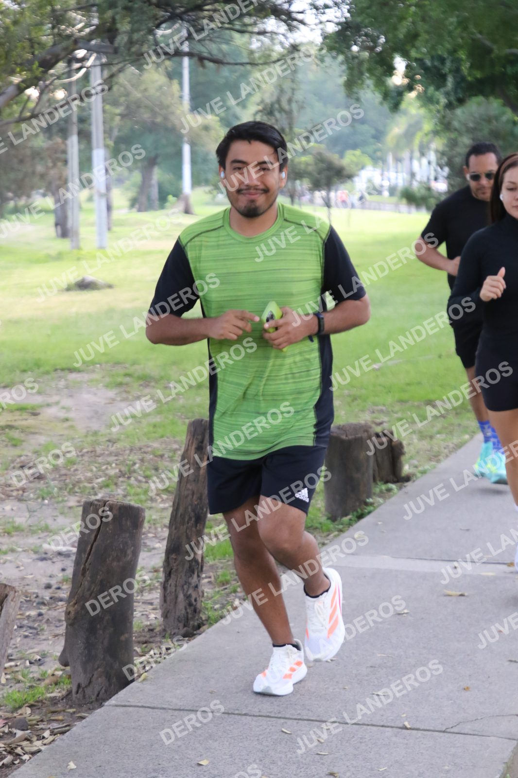 Foto de la Running & Brunching 🥐 Pancake Run en Lukas & Tomás — Av. Ecónomos 6150, Zapopan a las 07:35 · Recta intermedia