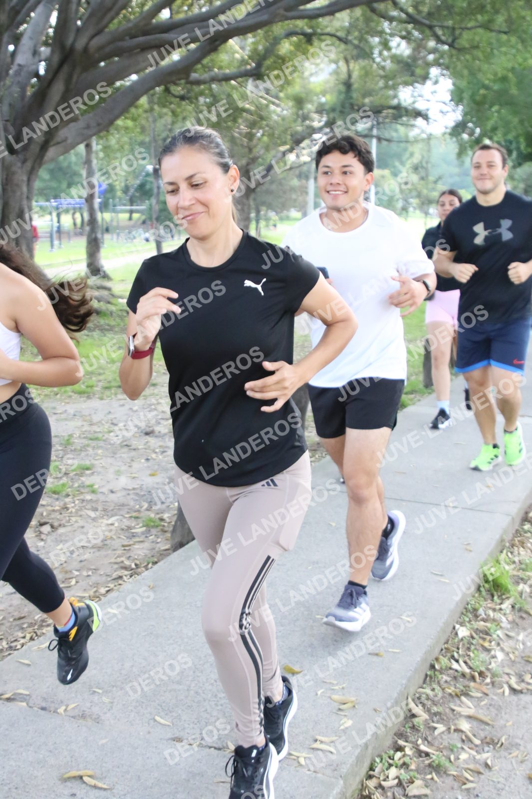 Foto de la Running & Brunching 🥐 Pancake Run en Lukas & Tomás — Av. Ecónomos 6150, Zapopan a las 07:36 · Recta intermedia