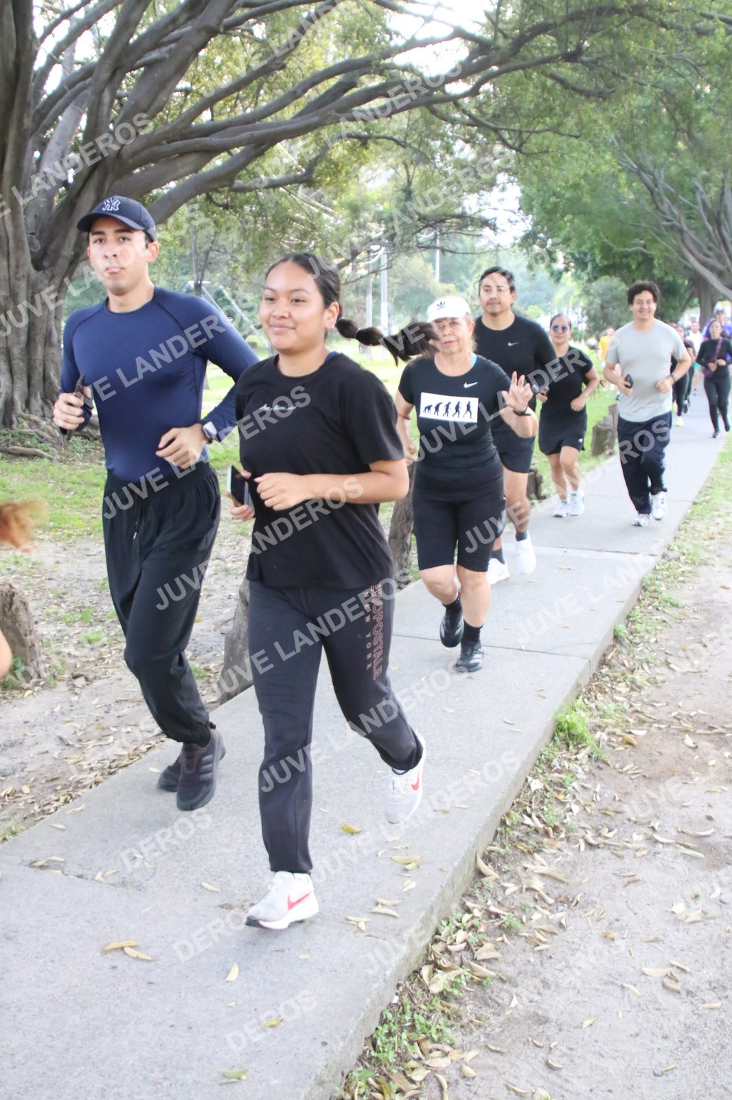 Foto de la Running & Brunching 🥐 Pancake Run en Lukas & Tomás — Av. Ecónomos 6150, Zapopan a las 07:36 · Recta intermedia
