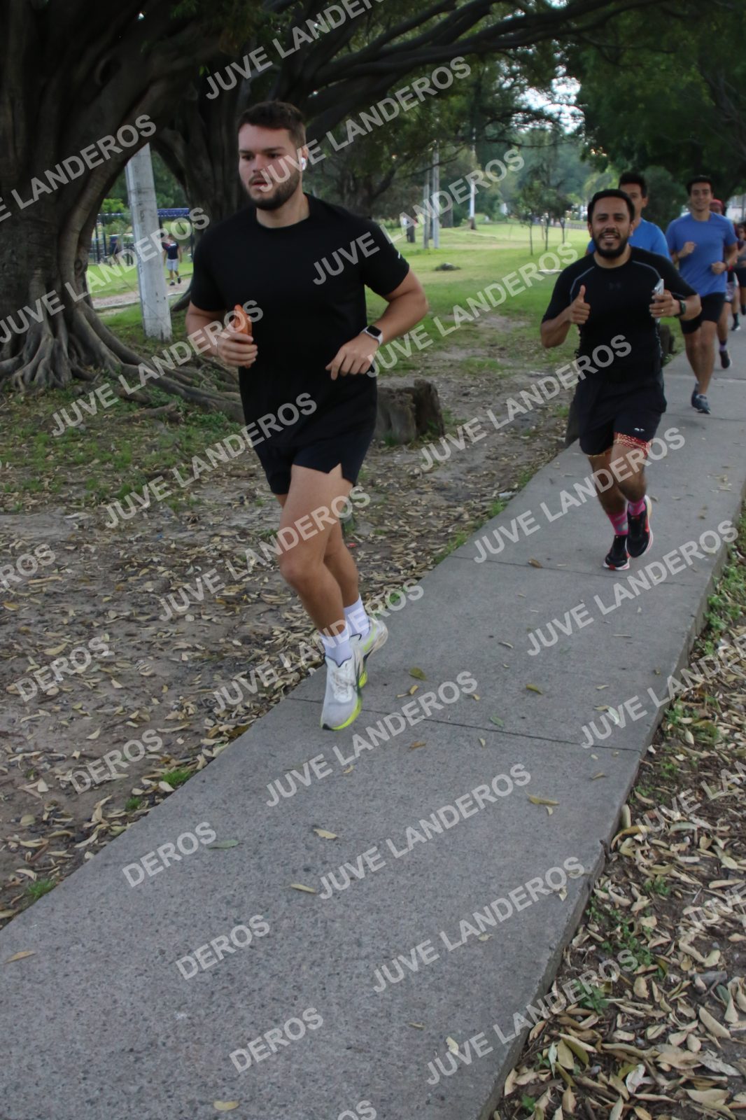 Foto de la Running & Brunching 🥐 Pancake Run en Lukas & Tomás — Av. Ecónomos 6150, Zapopan a las 07:33 · Recta intermedia