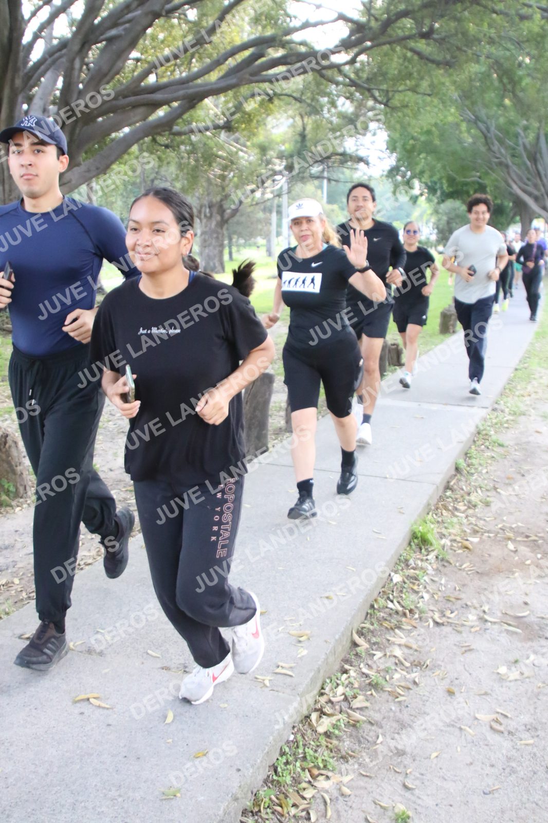 Foto de la Running & Brunching 🥐 Pancake Run en Lukas & Tomás — Av. Ecónomos 6150, Zapopan a las 07:36 · Recta intermedia