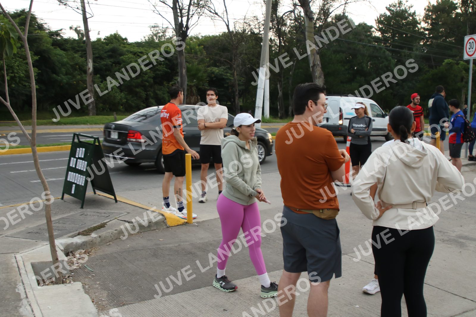 Foto de la Running & Brunching 🥐 Pancake Run en Lukas & Tomás — Av. Ecónomos 6150, Zapopan a las 07:01 · Recta intermedia