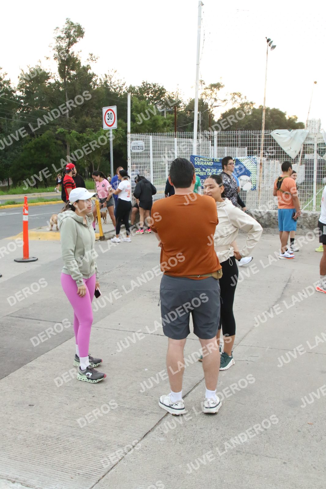 Foto de la Running & Brunching 🥐 Pancake Run en Lukas & Tomás — Av. Ecónomos 6150, Zapopan a las 07:06 · Recta intermedia