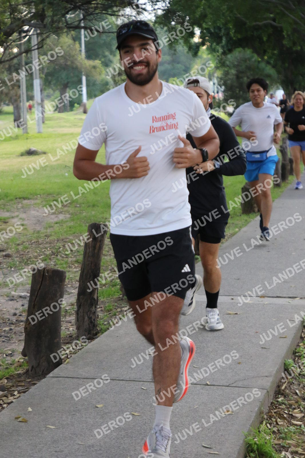 Foto de la Running & Brunching 🥐 Pancake Run en Lukas & Tomás — Av. Ecónomos 6150, Zapopan a las 07:34 · Recta intermedia