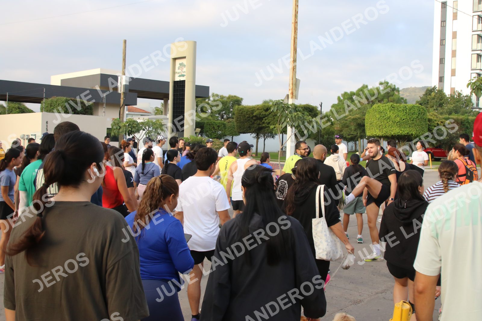 Foto de la Running & Brunching 🥐 Pancake Run en Lukas & Tomás — Av. Ecónomos 6150, Zapopan a las 07:23 · Recta intermedia