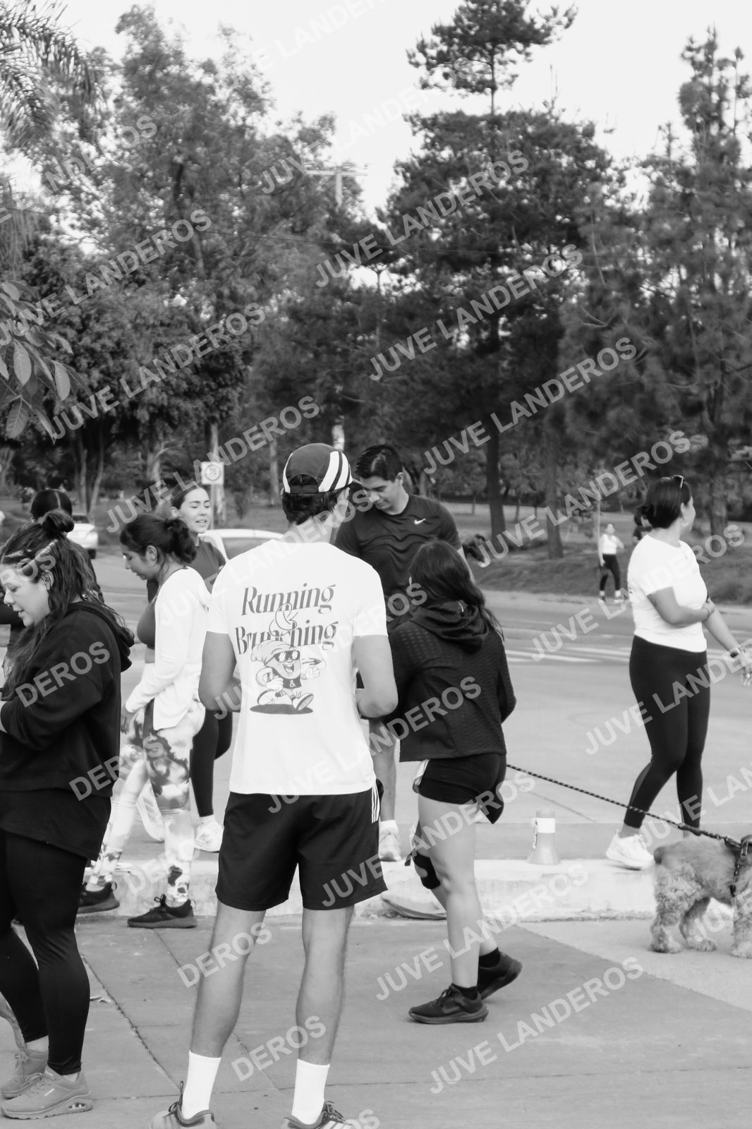Foto de la Running & Brunching 🥐 Pancake Run en Lukas & Tomás — Av. Ecónomos 6150, Zapopan a las 08:09 · Recta intermedia