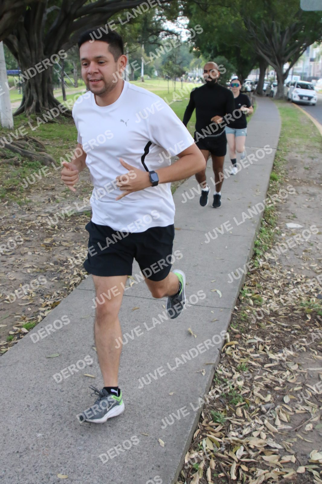 Foto de la Running & Brunching 🥐 Pancake Run en Lukas & Tomás — Av. Ecónomos 6150, Zapopan a las 07:33 · Recta intermedia