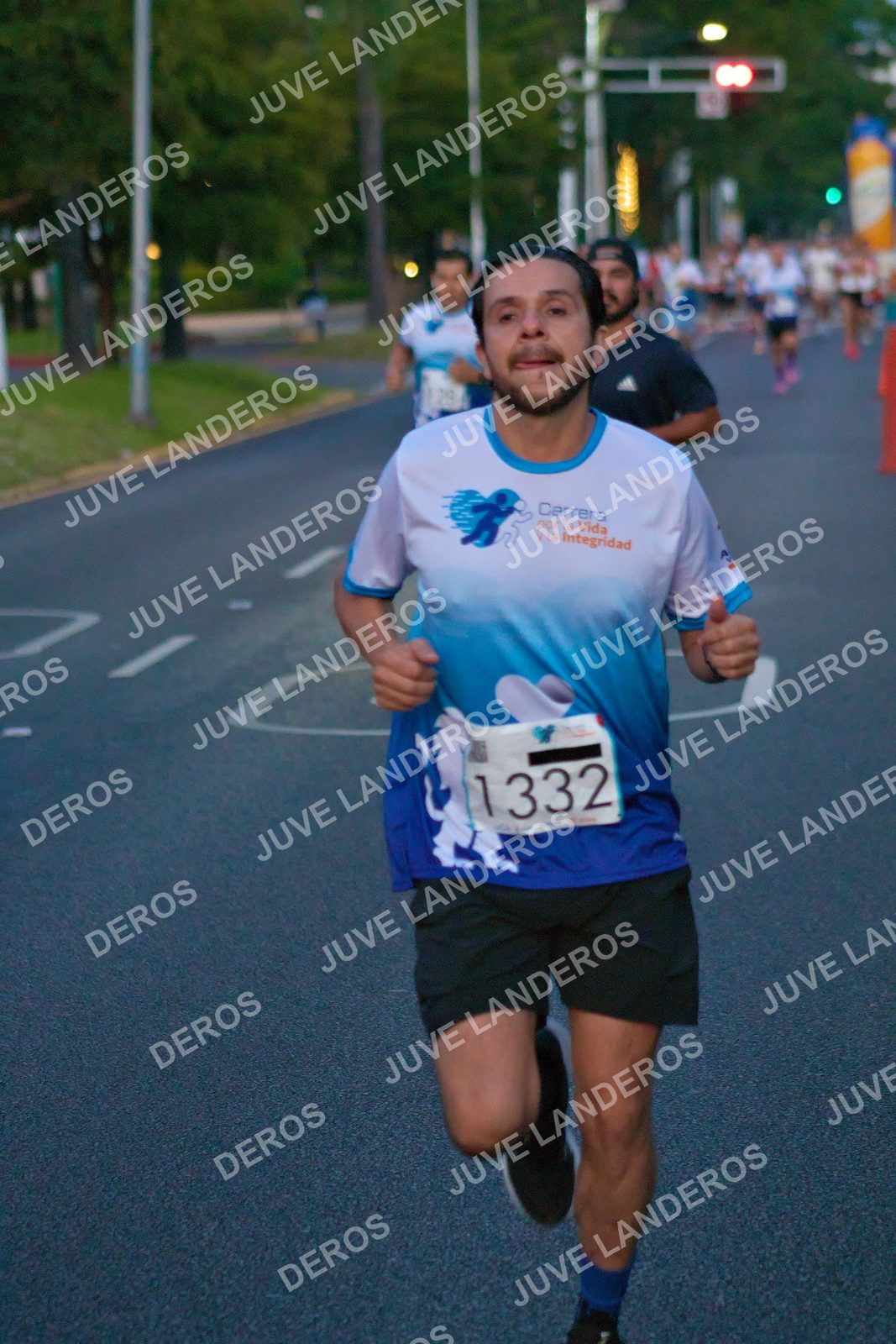 Foto del SERIAL DE CARRERAS DE GUADALAJARA — FECHA AV. NORMALISTAS en Vía RecreActiva Metropolitana, Av. Normalistas, Jardines Alcalde, Guadalajara a las 06:35 · dorsal 1332