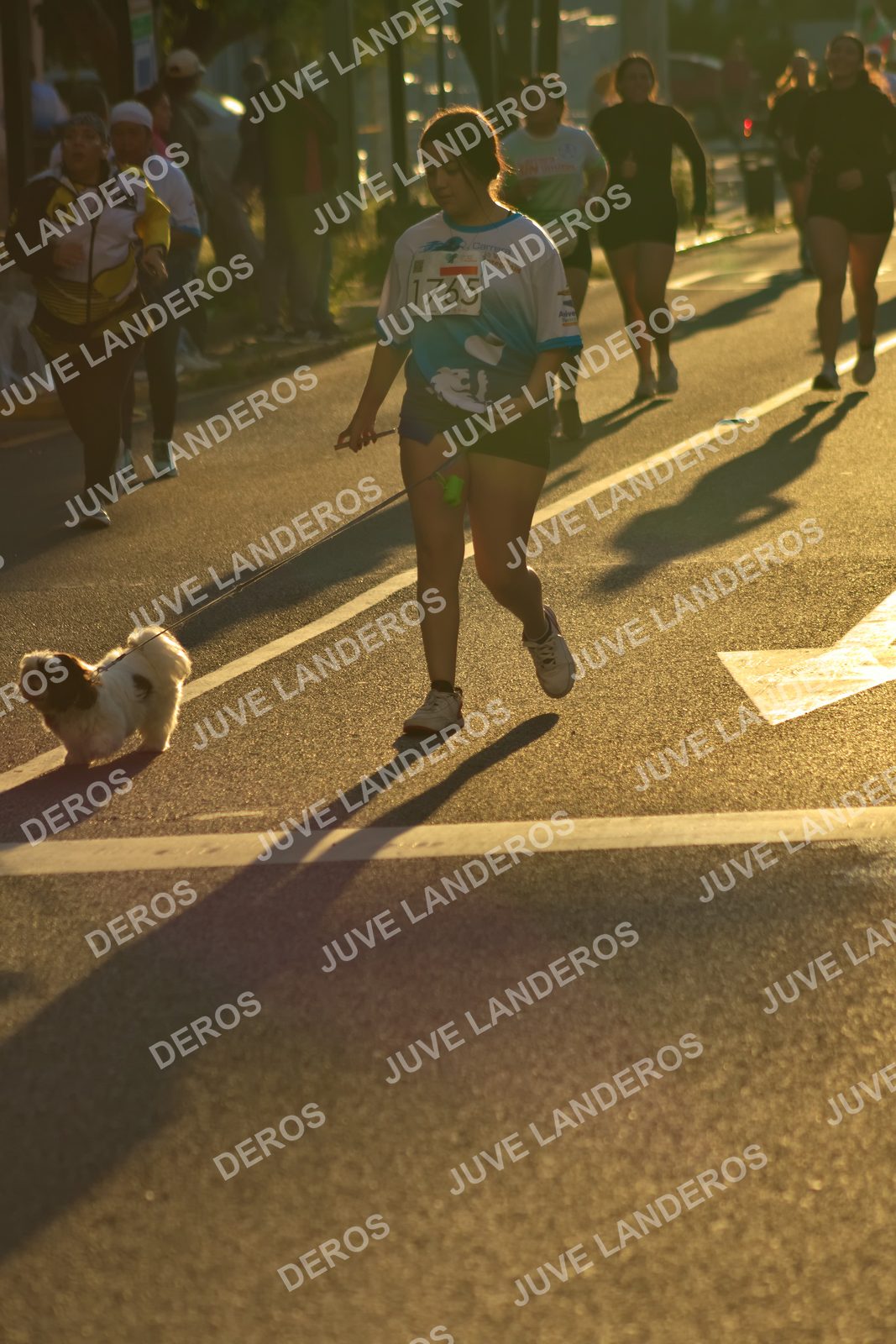 Foto del SERIAL DE CARRERAS DE GUADALAJARA — FECHA AV. NORMALISTAS en Vía RecreActiva Metropolitana, Av. Normalistas, Jardines Alcalde, Guadalajara a las 07:15 · dorsal 1765