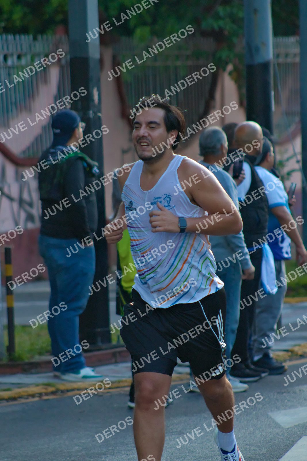 Foto del SERIAL DE CARRERAS DE GUADALAJARA — FECHA AV. NORMALISTAS en Vía RecreActiva Metropolitana, Av. Normalistas, Jardines Alcalde, Guadalajara a las 06:58 · dorsal 25