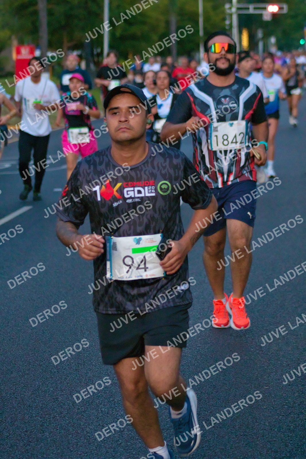 Foto del SERIAL DE CARRERAS DE GUADALAJARA — FECHA AV. NORMALISTAS en Vía RecreActiva Metropolitana, Av. Normalistas, Jardines Alcalde, Guadalajara a las 06:37 · dorsal 94, 1842, 1
