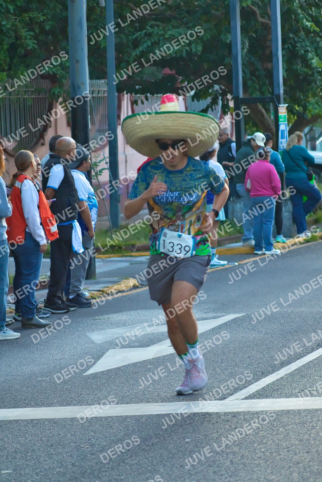 Foto del SERIAL DE CARRERAS DE GUADALAJARA — FECHA AV. NORMALISTAS en Vía RecreActiva Metropolitana, Av. Normalistas, Jardines Alcalde, Guadalajara a las 06:55 · dorsal 1339