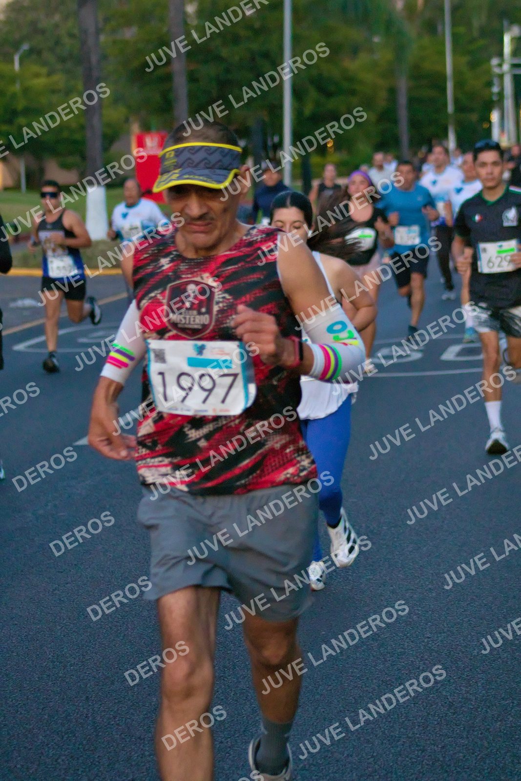 Foto del SERIAL DE CARRERAS DE GUADALAJARA — FECHA AV. NORMALISTAS en Vía RecreActiva Metropolitana, Av. Normalistas, Jardines Alcalde, Guadalajara a las 06:36 · dorsal 1997, 629, 50