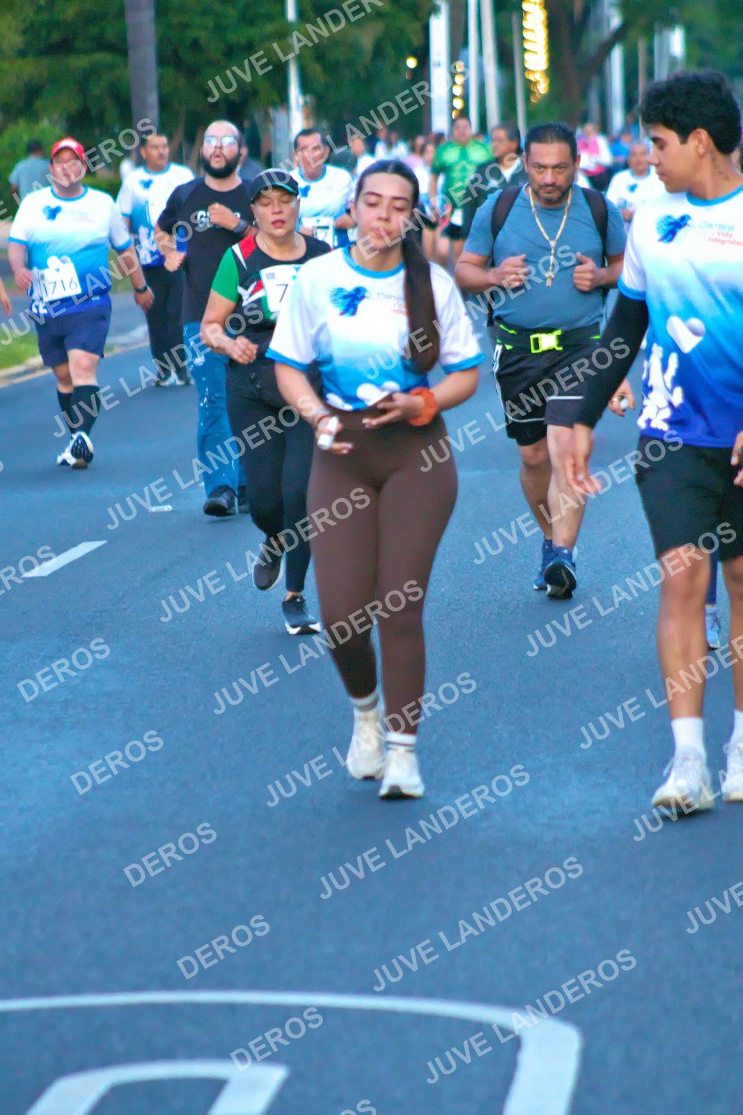 Foto del SERIAL DE CARRERAS DE GUADALAJARA — FECHA AV. NORMALISTAS en Vía RecreActiva Metropolitana, Av. Normalistas, Jardines Alcalde, Guadalajara a las 06:43 · dorsal 7, 1716