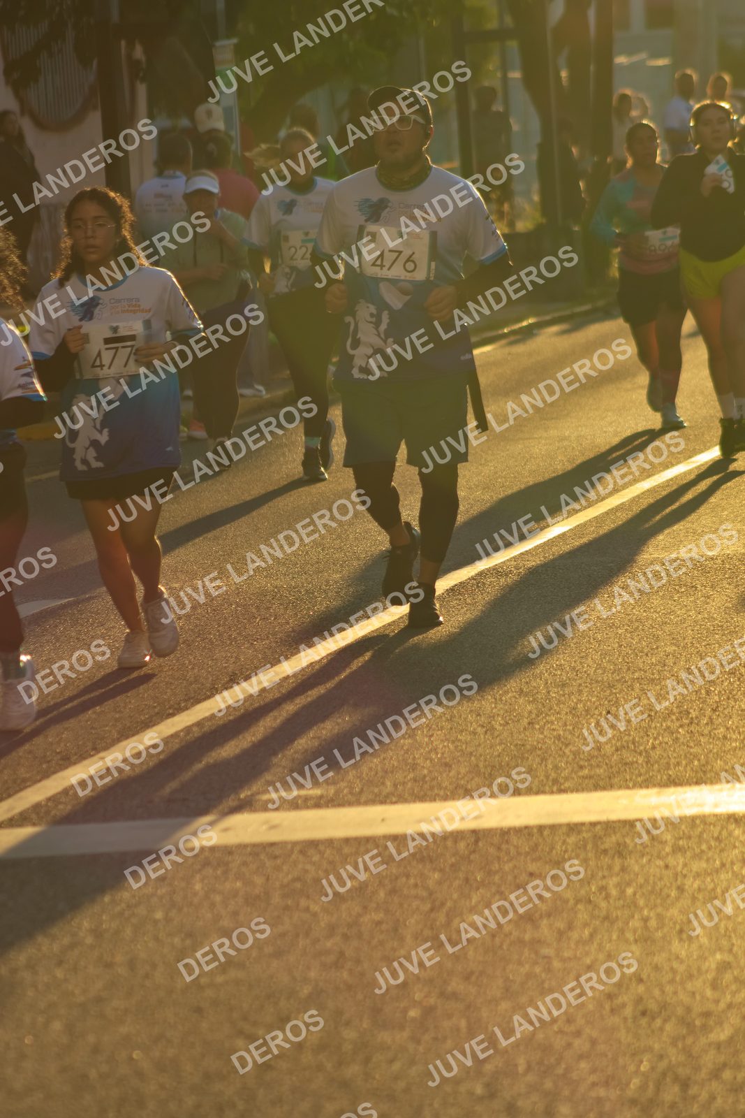 Foto del SERIAL DE CARRERAS DE GUADALAJARA — FECHA AV. NORMALISTAS en Vía RecreActiva Metropolitana, Av. Normalistas, Jardines Alcalde, Guadalajara a las 07:12 · dorsal 476, 22, 477