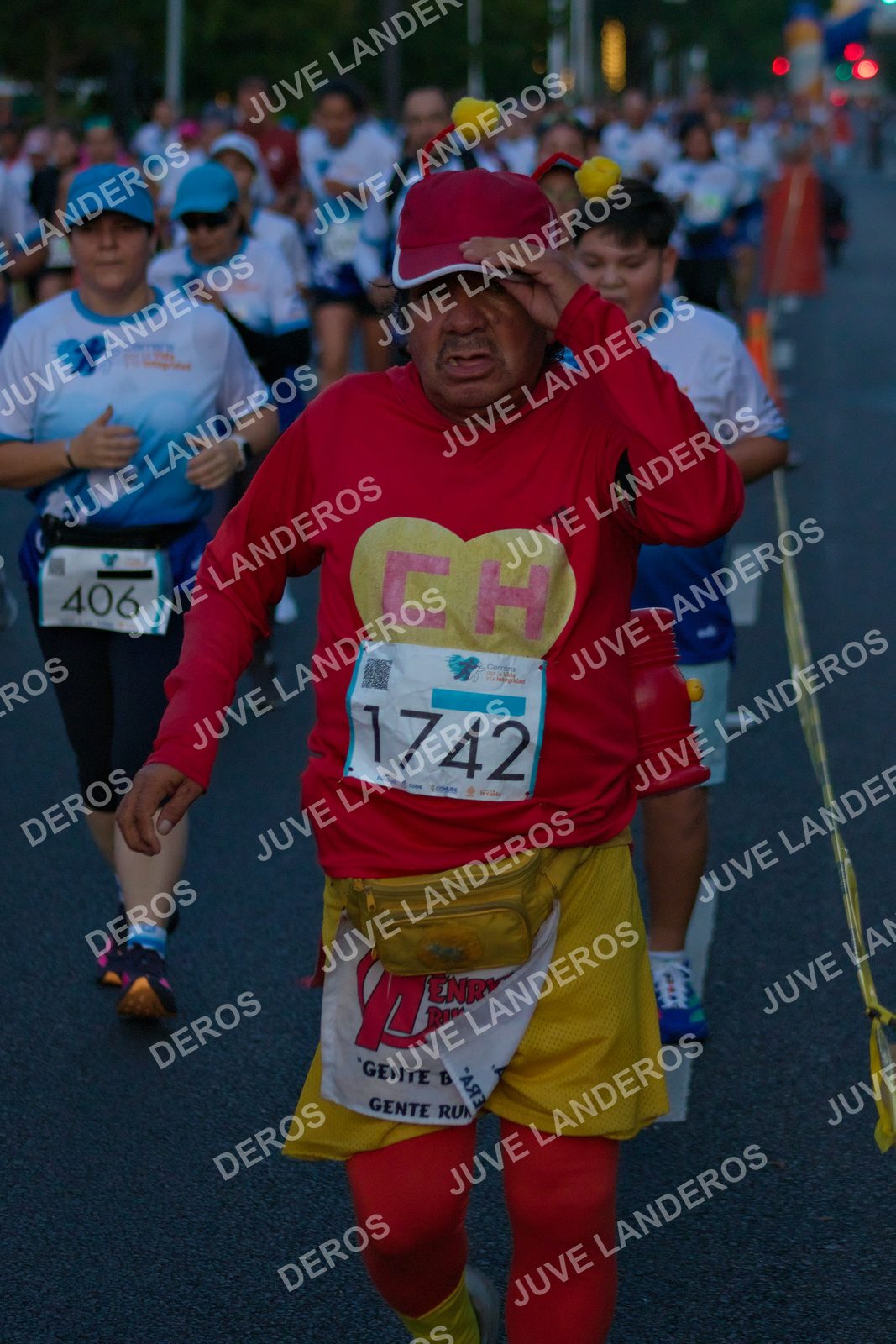 Foto del SERIAL DE CARRERAS DE GUADALAJARA — FECHA AV. NORMALISTAS en Vía RecreActiva Metropolitana, Av. Normalistas, Jardines Alcalde, Guadalajara a las 06:40 · dorsal 1742, 406