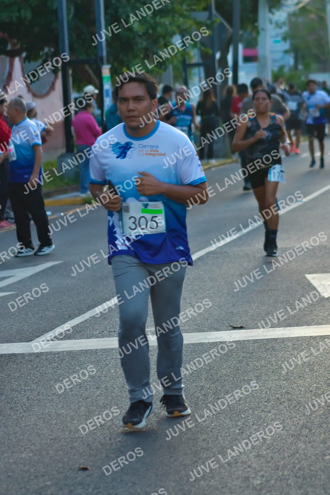Foto del SERIAL DE CARRERAS DE GUADALAJARA — FECHA AV. NORMALISTAS en Vía RecreActiva Metropolitana, Av. Normalistas, Jardines Alcalde, Guadalajara a las 06:57 · dorsal 305, 176