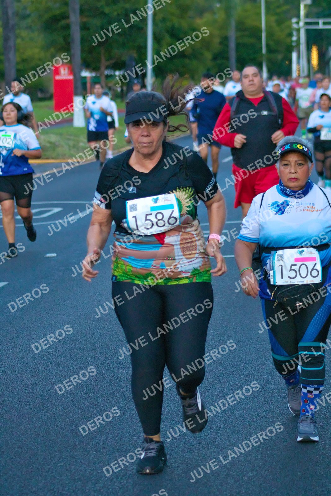 Foto del SERIAL DE CARRERAS DE GUADALAJARA — FECHA AV. NORMALISTAS en Vía RecreActiva Metropolitana, Av. Normalistas, Jardines Alcalde, Guadalajara a las 06:42 · dorsal 1586, 1506, 2