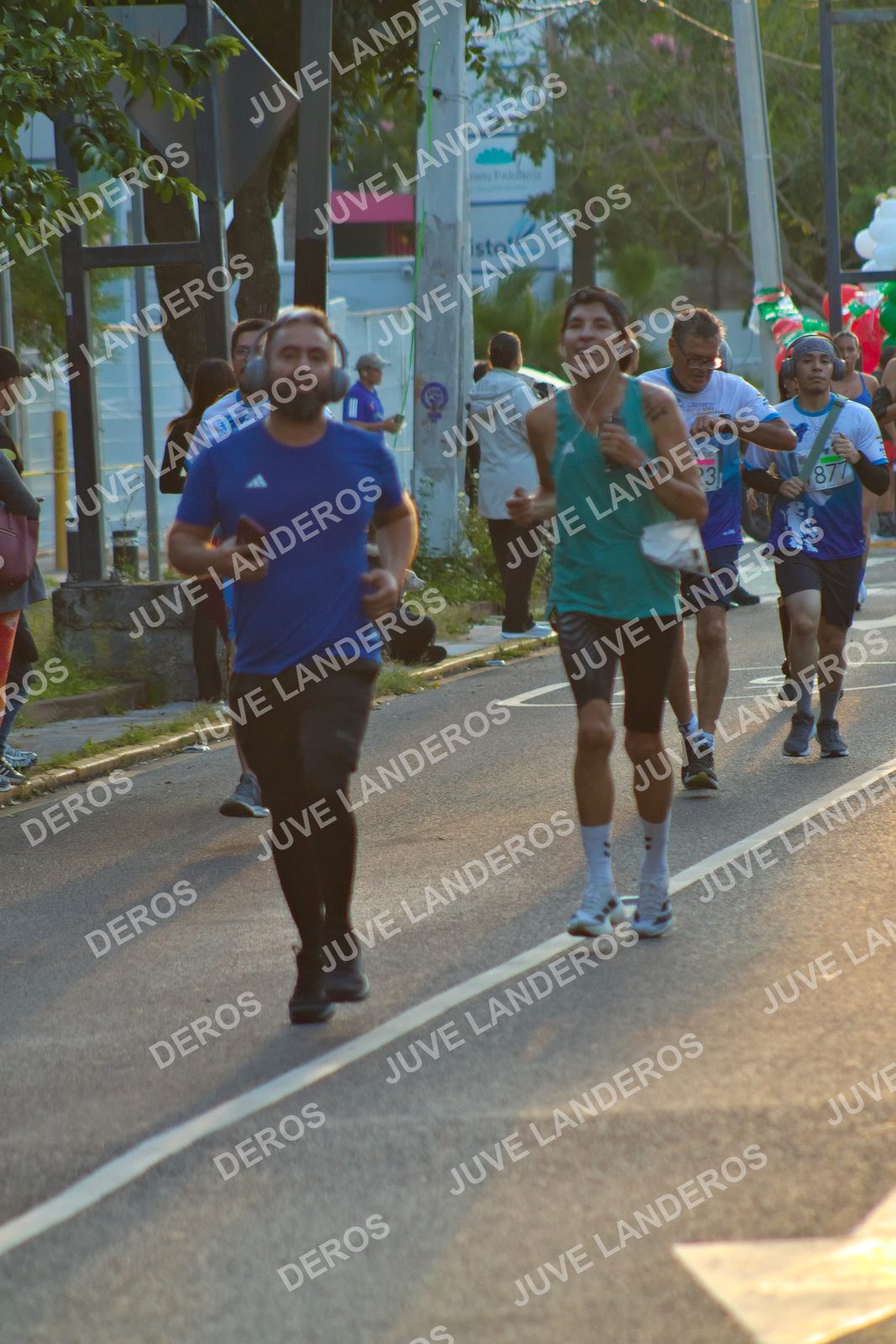 Foto del SERIAL DE CARRERAS DE GUADALAJARA — FECHA AV. NORMALISTAS en Vía RecreActiva Metropolitana, Av. Normalistas, Jardines Alcalde, Guadalajara a las 07:01 · dorsal 877, 3