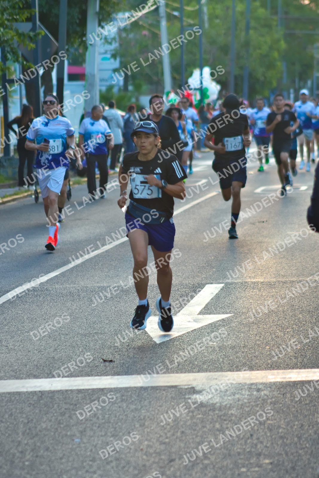 Foto del SERIAL DE CARRERAS DE GUADALAJARA — FECHA AV. NORMALISTAS en Vía RecreActiva Metropolitana, Av. Normalistas, Jardines Alcalde, Guadalajara a las 06:57 · dorsal 575, 1167, 581