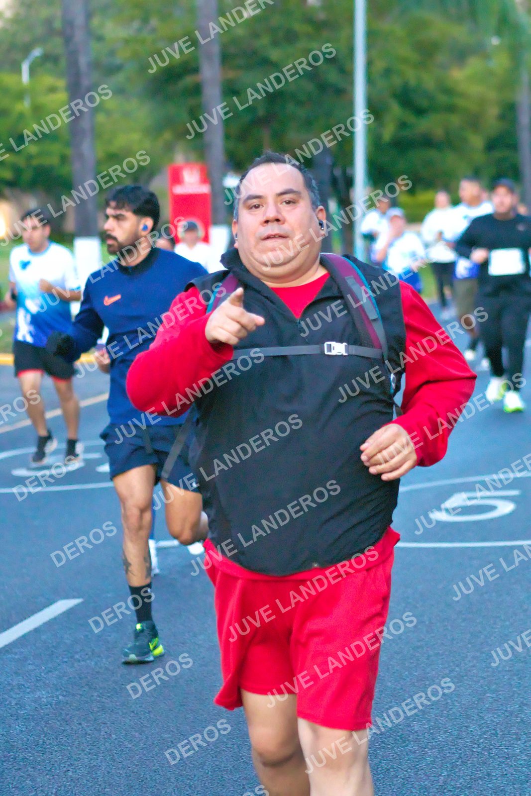 Foto del SERIAL DE CARRERAS DE GUADALAJARA — FECHA AV. NORMALISTAS en Vía RecreActiva Metropolitana, Av. Normalistas, Jardines Alcalde, Guadalajara a las 06:42 · dorsal 5