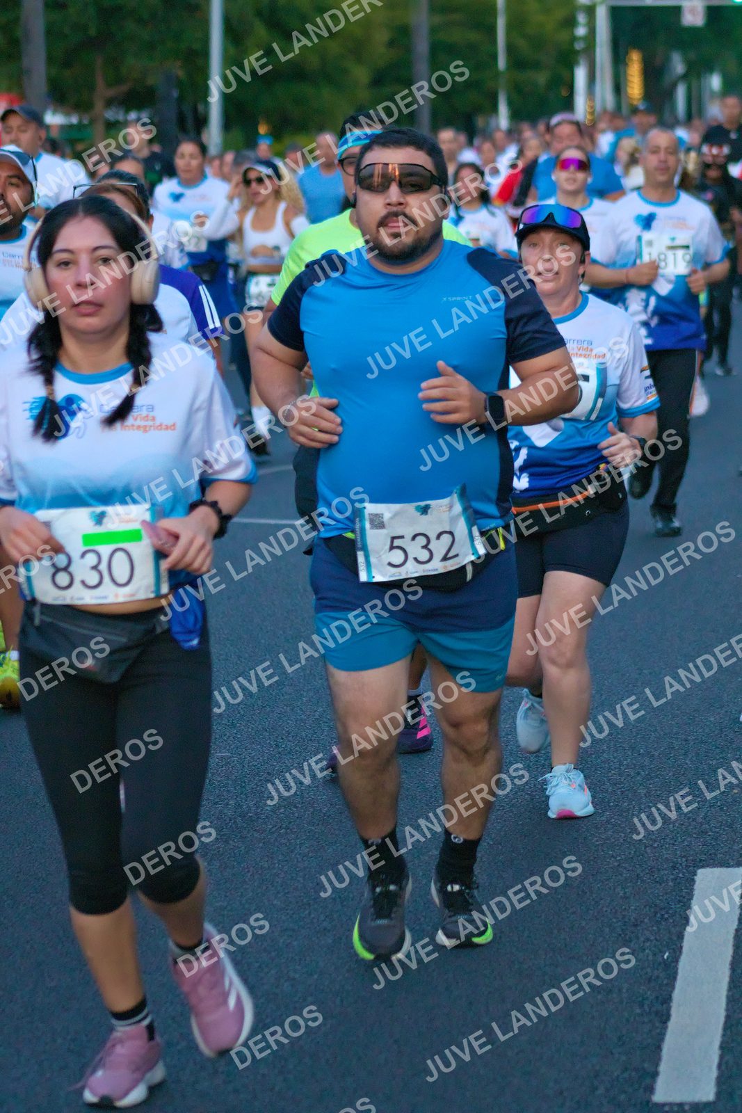 Foto del SERIAL DE CARRERAS DE GUADALAJARA — FECHA AV. NORMALISTAS en Vía RecreActiva Metropolitana, Av. Normalistas, Jardines Alcalde, Guadalajara a las 06:40 · dorsal 830, 532, 1819