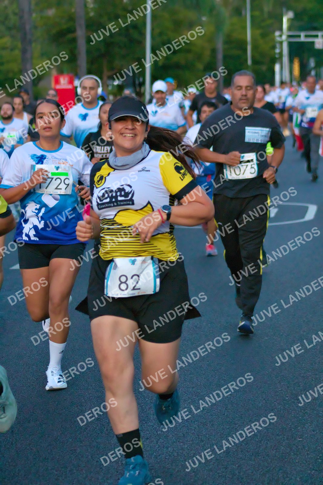 Foto del SERIAL DE CARRERAS DE GUADALAJARA — FECHA AV. NORMALISTAS en Vía RecreActiva Metropolitana, Av. Normalistas, Jardines Alcalde, Guadalajara a las 06:38 · dorsal 82, 1075, 729