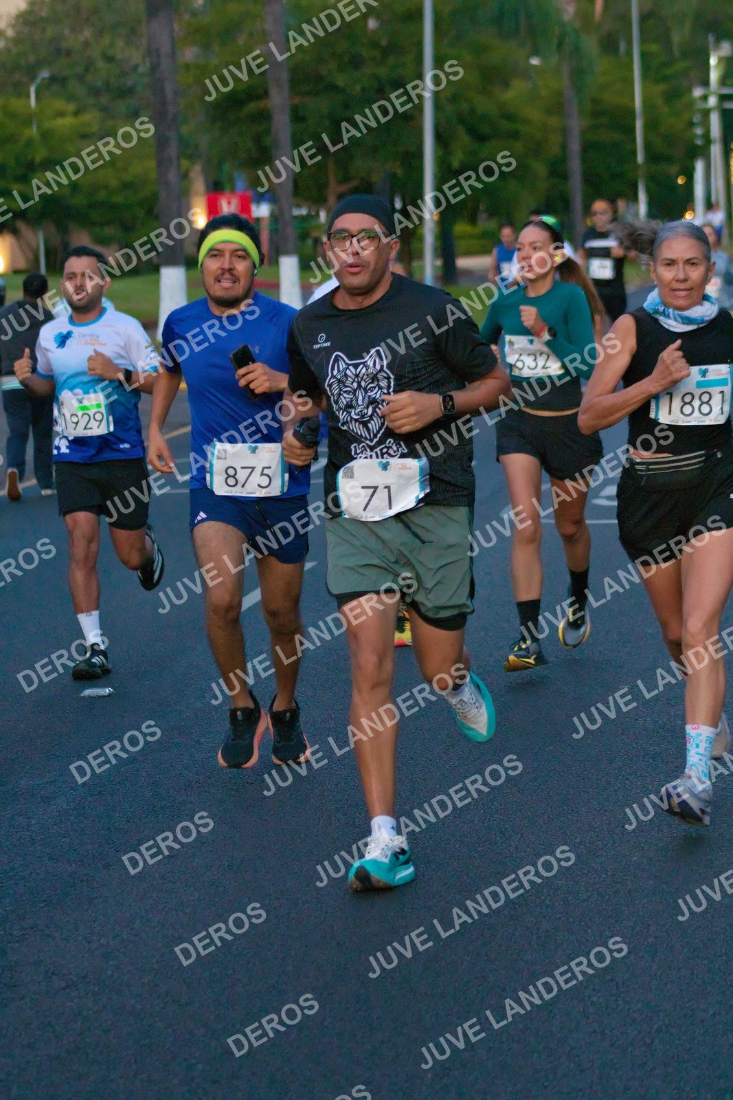 Foto del SERIAL DE CARRERAS DE GUADALAJARA — FECHA AV. NORMALISTAS en Vía RecreActiva Metropolitana, Av. Normalistas, Jardines Alcalde, Guadalajara a las 06:36 · dorsal 875, 71, 1881, 632