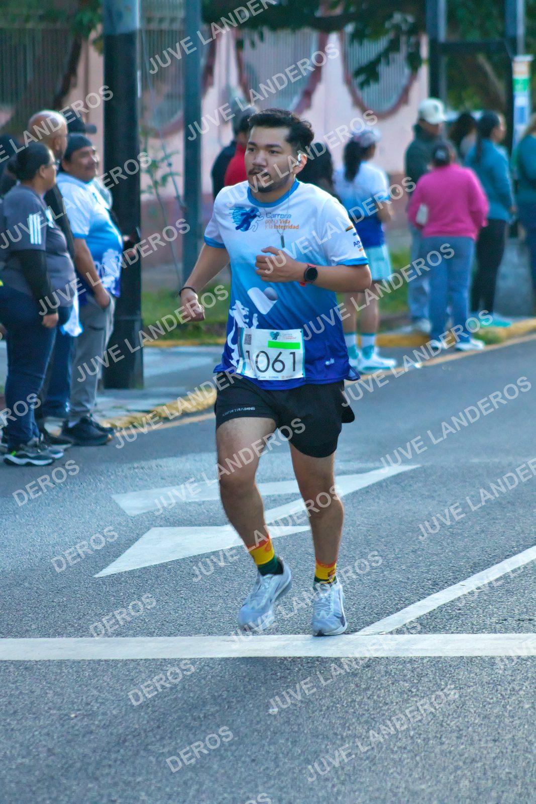 Foto del SERIAL DE CARRERAS DE GUADALAJARA — FECHA AV. NORMALISTAS en Vía RecreActiva Metropolitana, Av. Normalistas, Jardines Alcalde, Guadalajara a las 06:50 · dorsal 1061