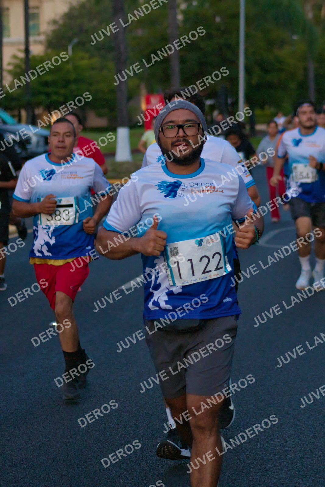 Foto del SERIAL DE CARRERAS DE GUADALAJARA — FECHA AV. NORMALISTAS en Vía RecreActiva Metropolitana, Av. Normalistas, Jardines Alcalde, Guadalajara a las 06:37 · dorsal 383, 1122, 154, 2