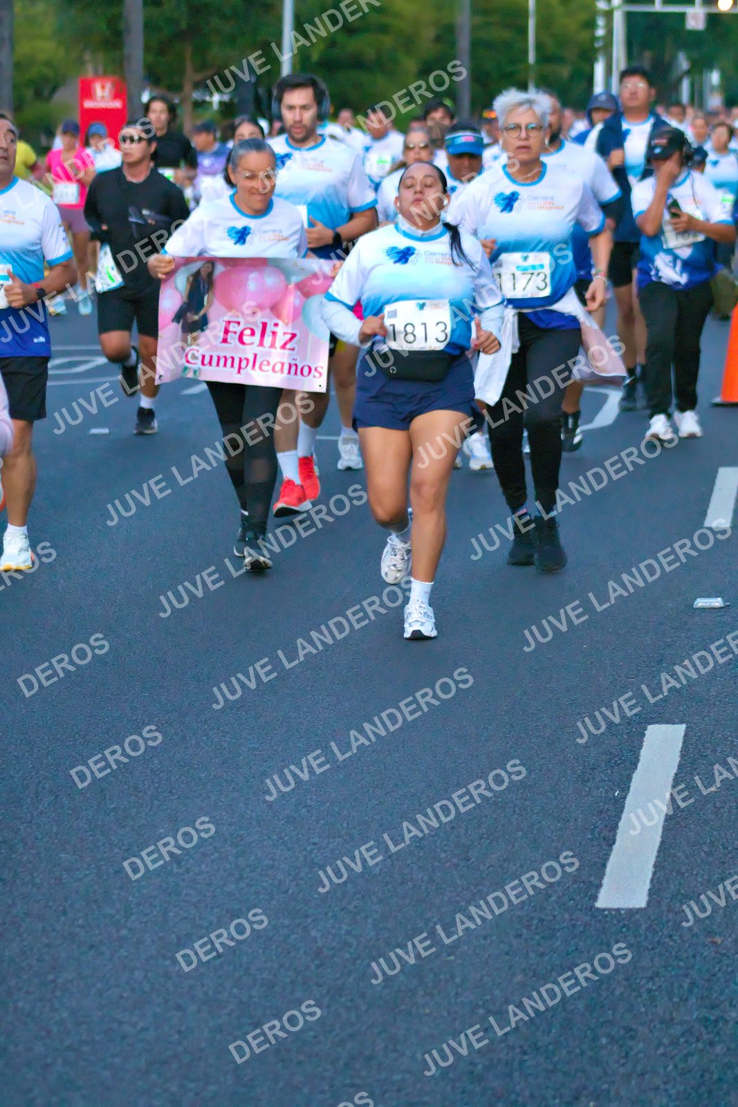 Foto del SERIAL DE CARRERAS DE GUADALAJARA — FECHA AV. NORMALISTAS en Vía RecreActiva Metropolitana, Av. Normalistas, Jardines Alcalde, Guadalajara a las 06:39 · dorsal 1813, 1173