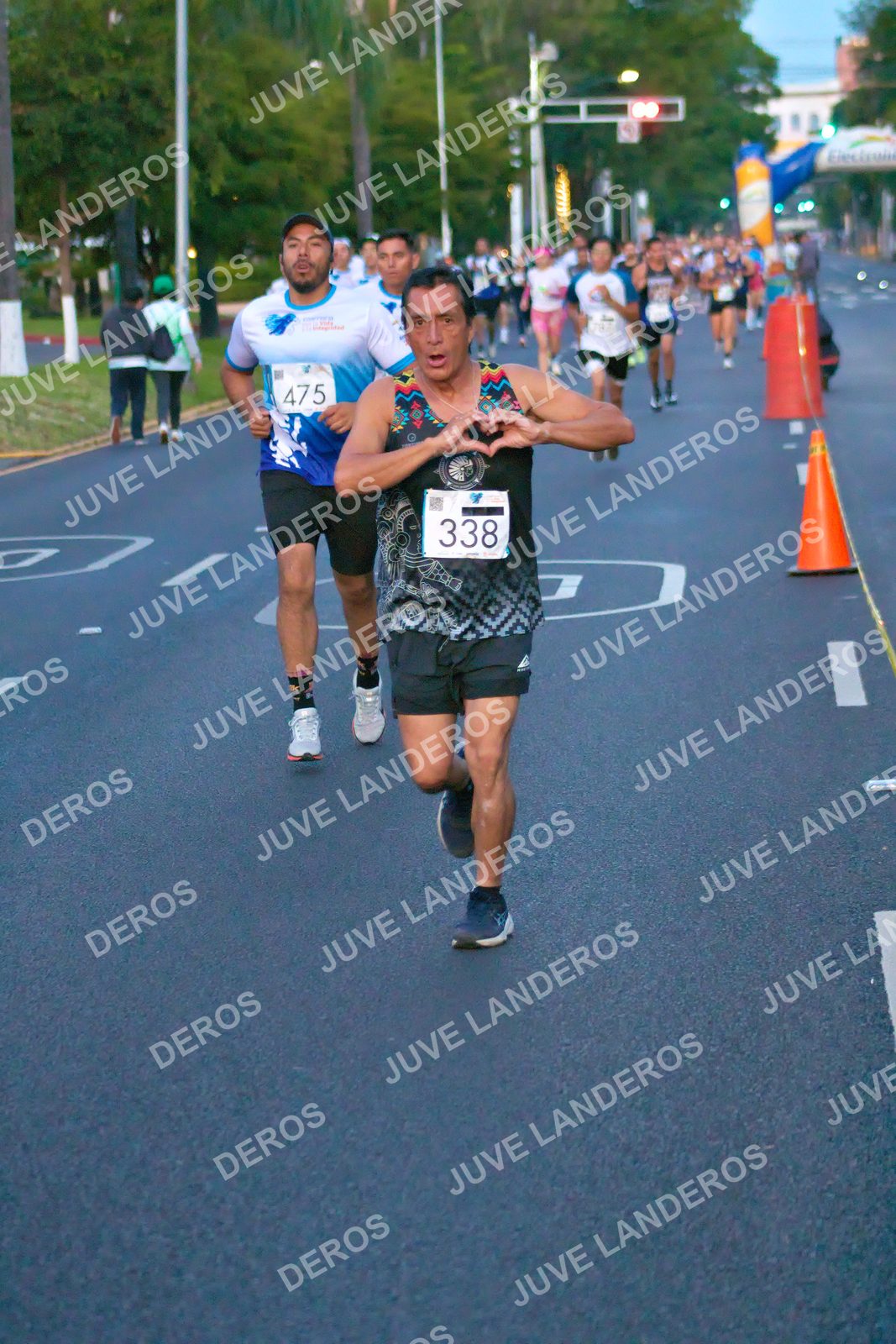 Foto del SERIAL DE CARRERAS DE GUADALAJARA — FECHA AV. NORMALISTAS en Vía RecreActiva Metropolitana, Av. Normalistas, Jardines Alcalde, Guadalajara a las 06:36 · dorsal 338, 475