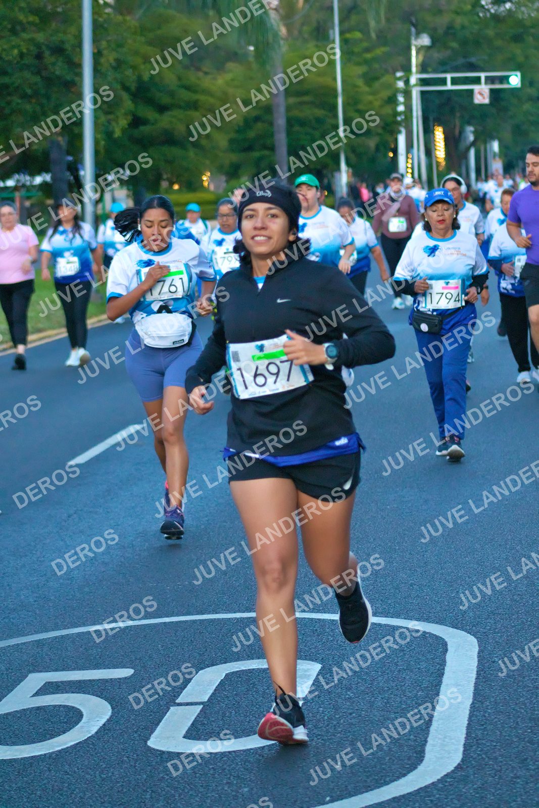 Foto del SERIAL DE CARRERAS DE GUADALAJARA — FECHA AV. NORMALISTAS en Vía RecreActiva Metropolitana, Av. Normalistas, Jardines Alcalde, Guadalajara a las 06:44 · dorsal 1697, 761, 1794, 5