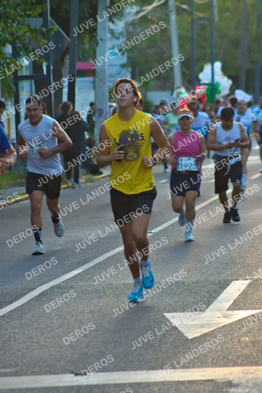 Foto del SERIAL DE CARRERAS DE GUADALAJARA — FECHA AV. NORMALISTAS en Vía RecreActiva Metropolitana, Av. Normalistas, Jardines Alcalde, Guadalajara a las 06:57 · dorsal 1925, 17